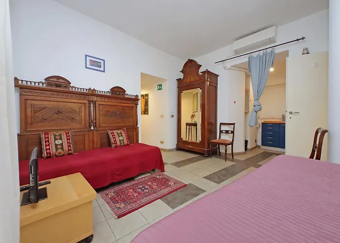 Cavour Apartment *